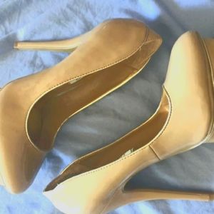 Jennifer Lopez JLO Caliente Patent Heels